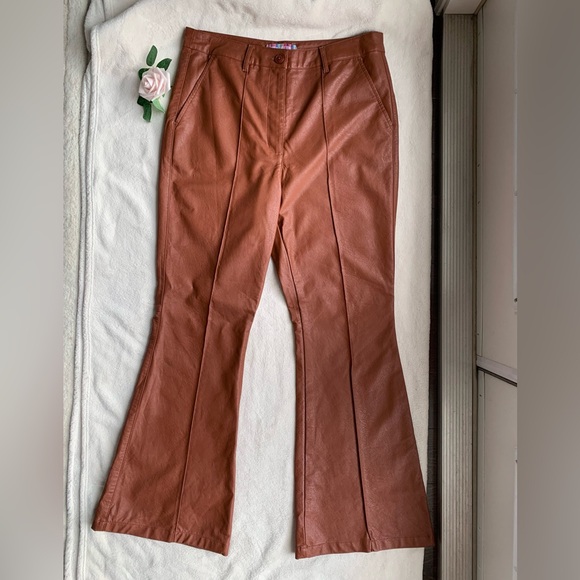 Urban Outfitters Isabella Faux Leather Flare Pant - Picture 4 of 12